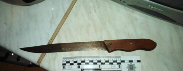 Не выдержал постоянных ссор. В Измаиле полицейские задержали пенсионера, который нанес внуку ножевое ранение в живот